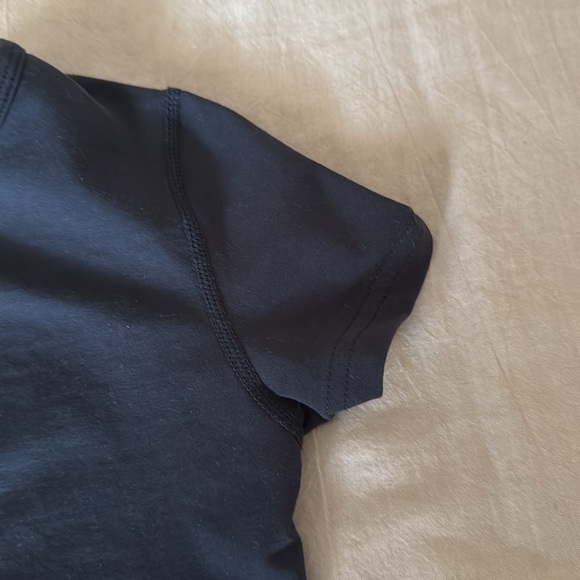 BYLT black capped sleeved child’s T shirt size XS 4/5 - Picture 2 of 6